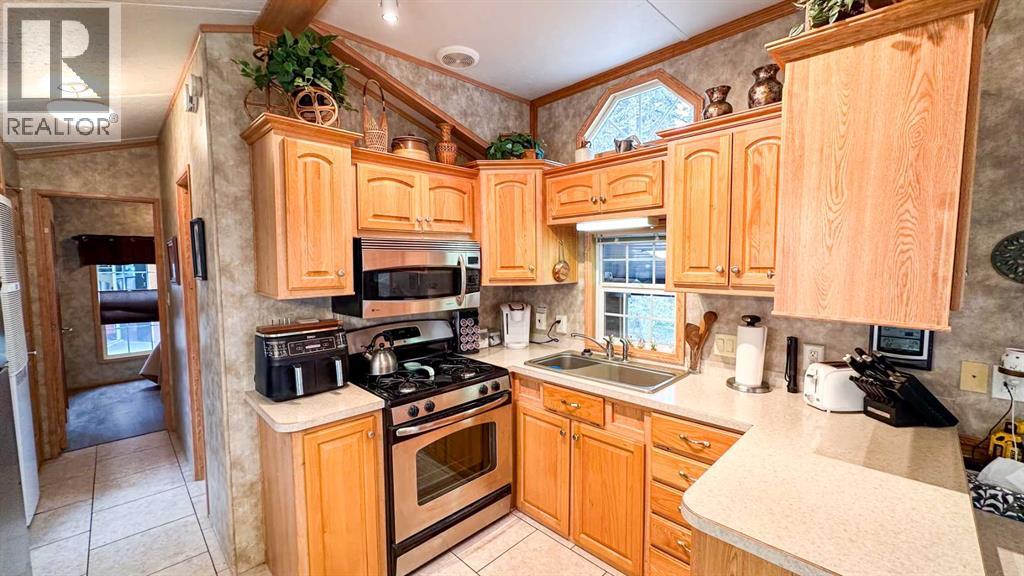 5227 Township Road 320 Property Photo 9