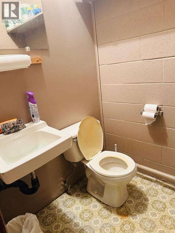 107 Centre Street Property Photo 17