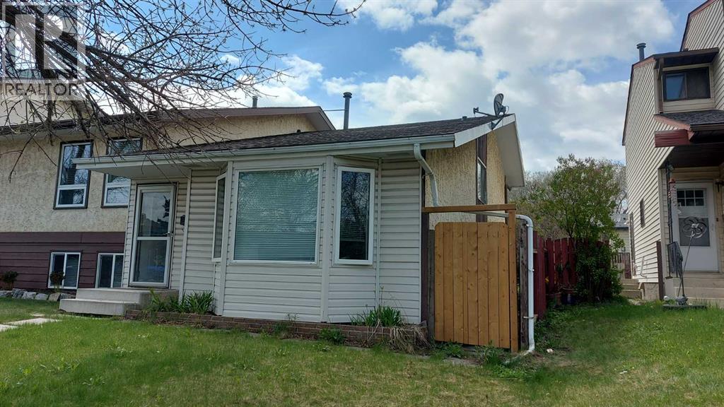 821 Whitemont Drive Ne Property Photo 2