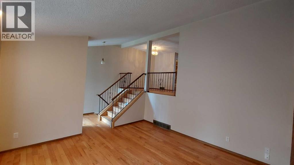 821 Whitemont Drive Ne Property Photo 6