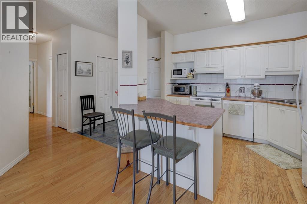 4835 Dalhousie Drive Northwest Property Photo 5