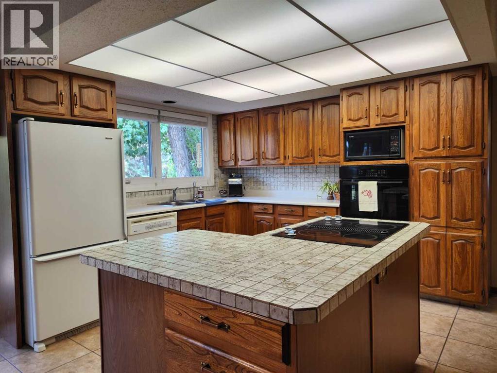 31 Larch Avenue Property Photo 9