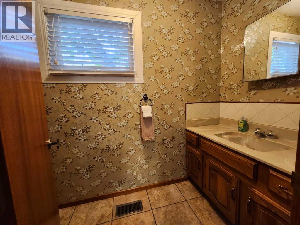 31 Larch Avenue Property Photo 32