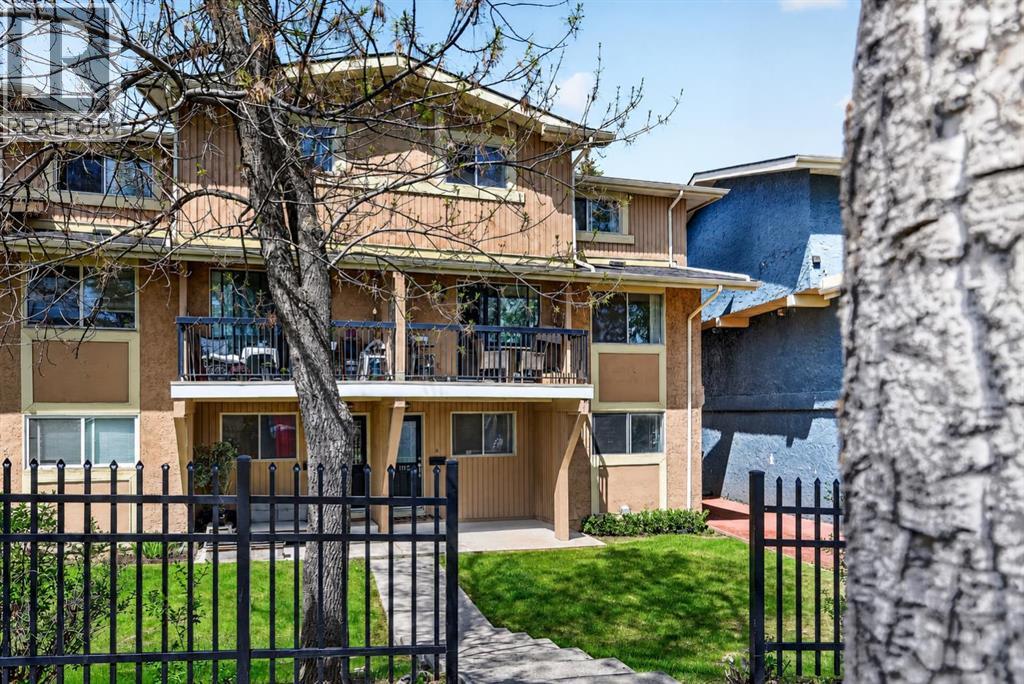 2200 Woodview Drive Southwest