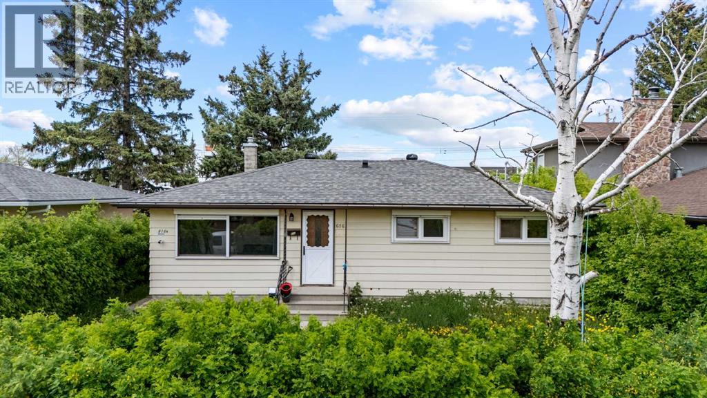 616 34 Avenue NE Property Photo 1