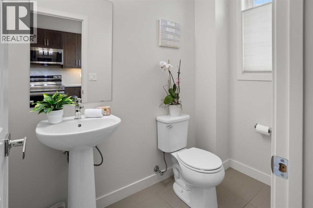 8 Sherwood Row Nw Property Photo 10