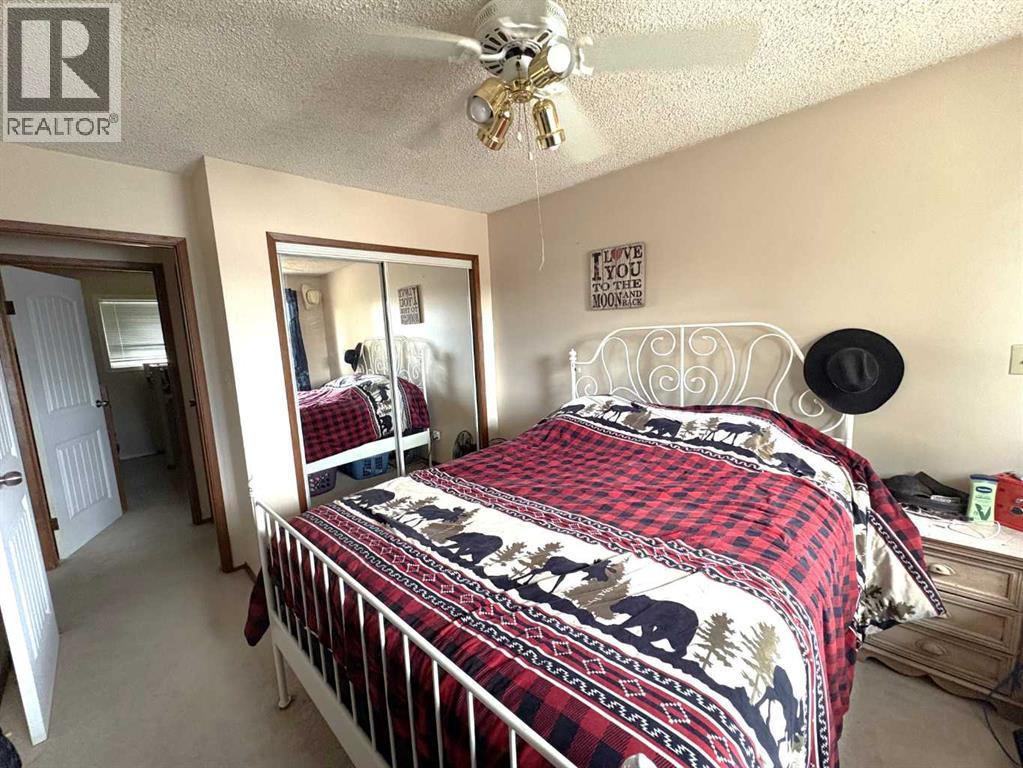 5602 47 Avenue W Property Photo 14