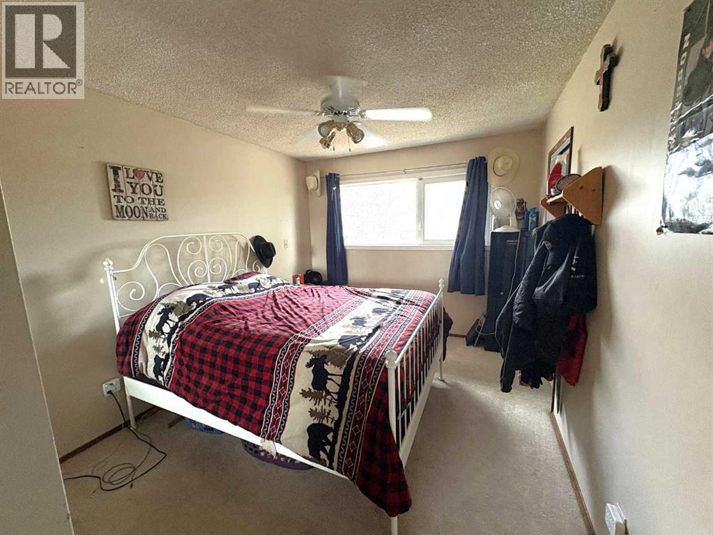 5602 47 Avenue W Property Photo 15