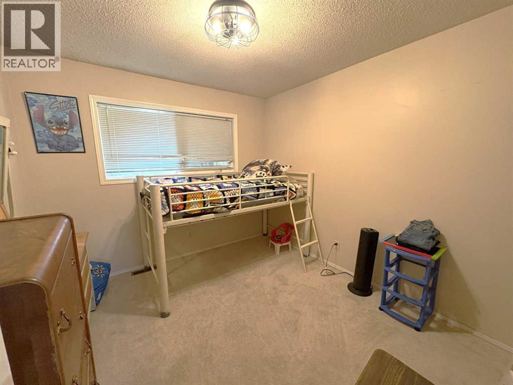 5602 47 Avenue W Property Photo 17