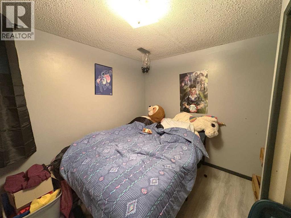 5602 47 Avenue W Property Photo 20