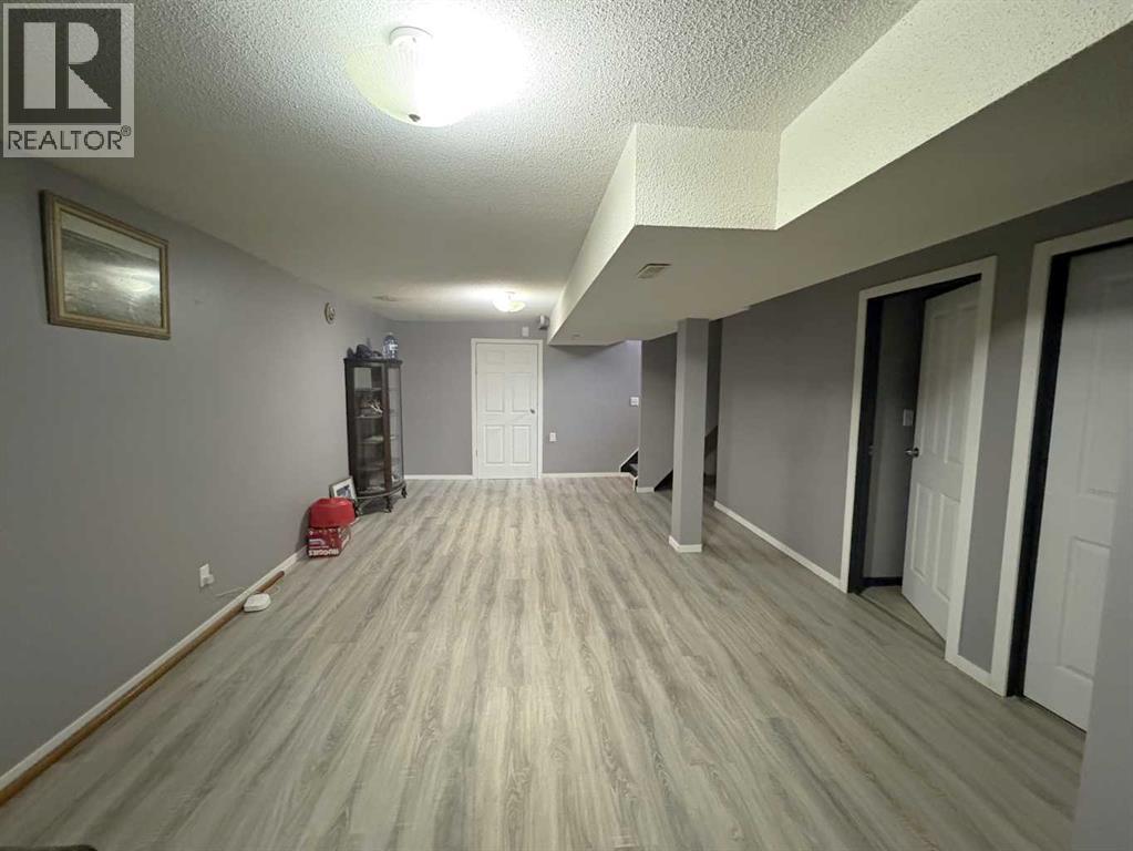 5602 47 Avenue W Property Photo 24