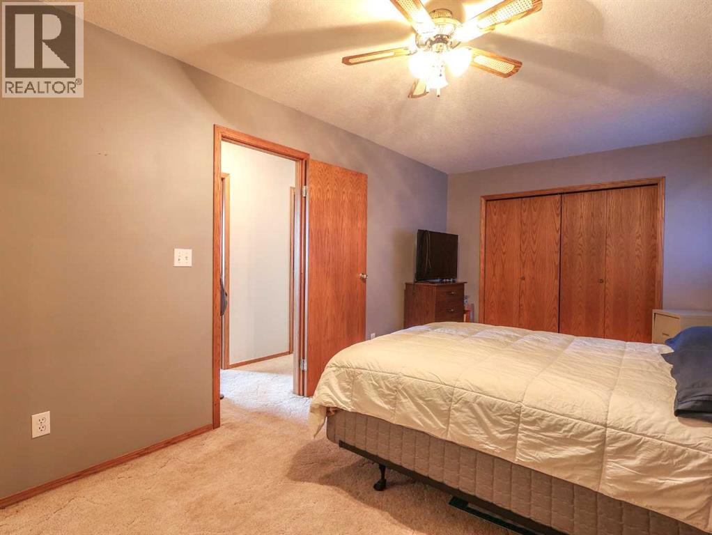 4905 82 Street Property Photo 14