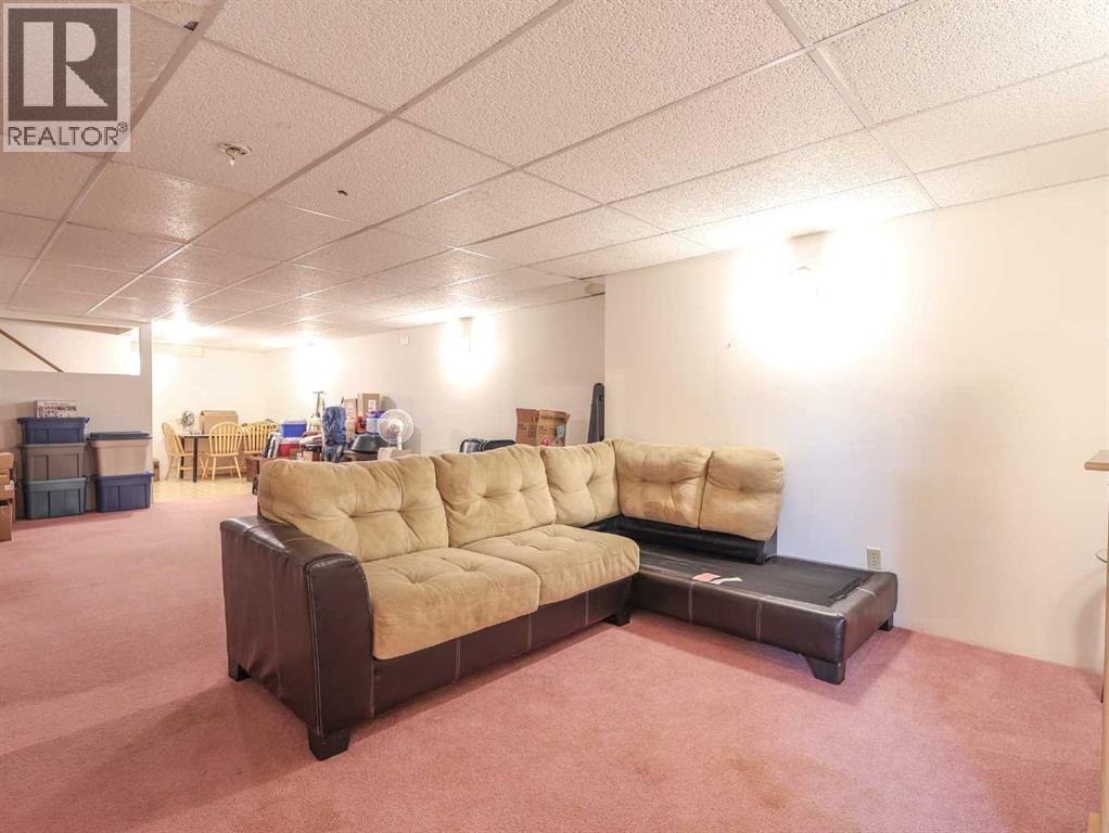 4905 82 Street Property Photo 20