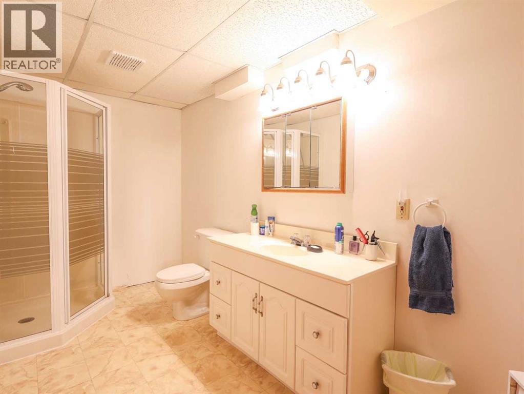 4905 82 Street Property Photo 32