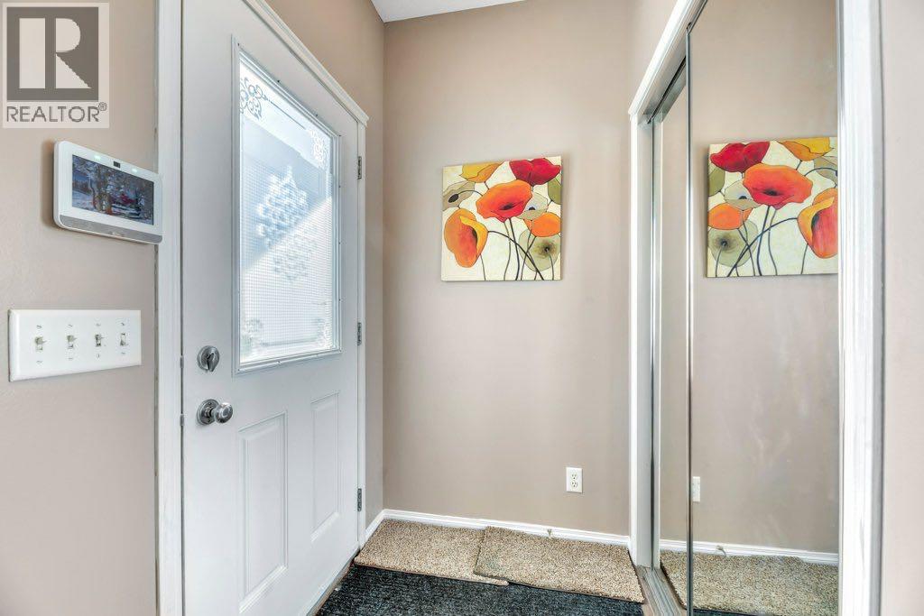 319 Saddlebrook Circle Ne Property Photo 5