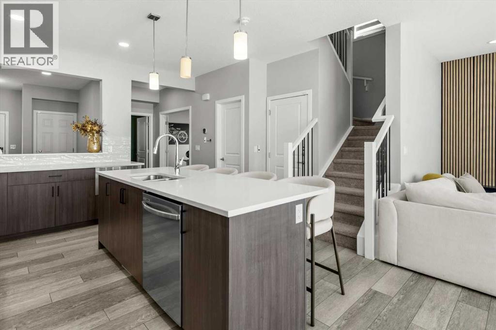 243 Silver Spruce Grove Sw Property Photo 9
