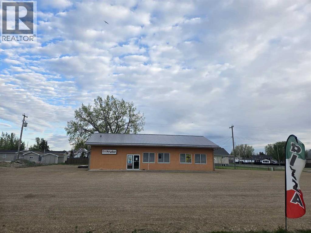 406 1 Street S Property Photo 6