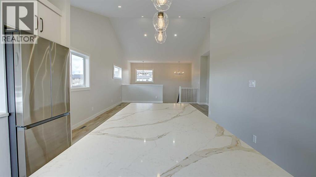 20 Ian Way Property Photo 8