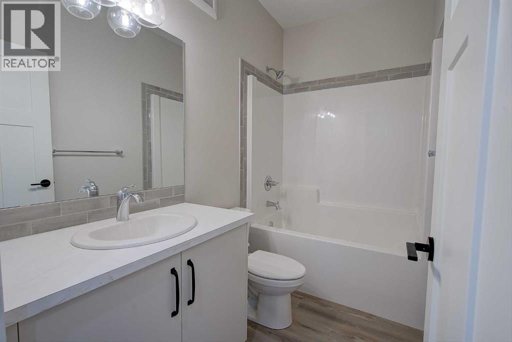 20 Ian Way Property Photo 13