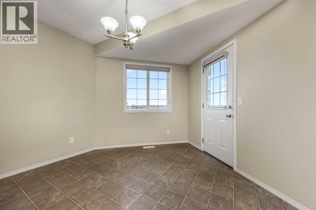 276 Taralake Terrace Ne Property Photo 9