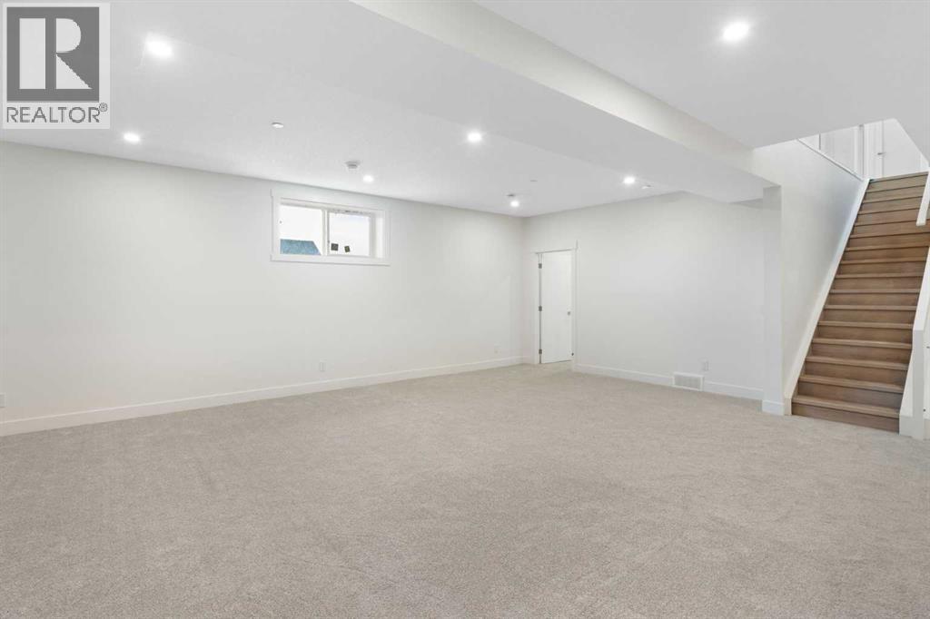 340 Muirfield Crescent Property Photo 29