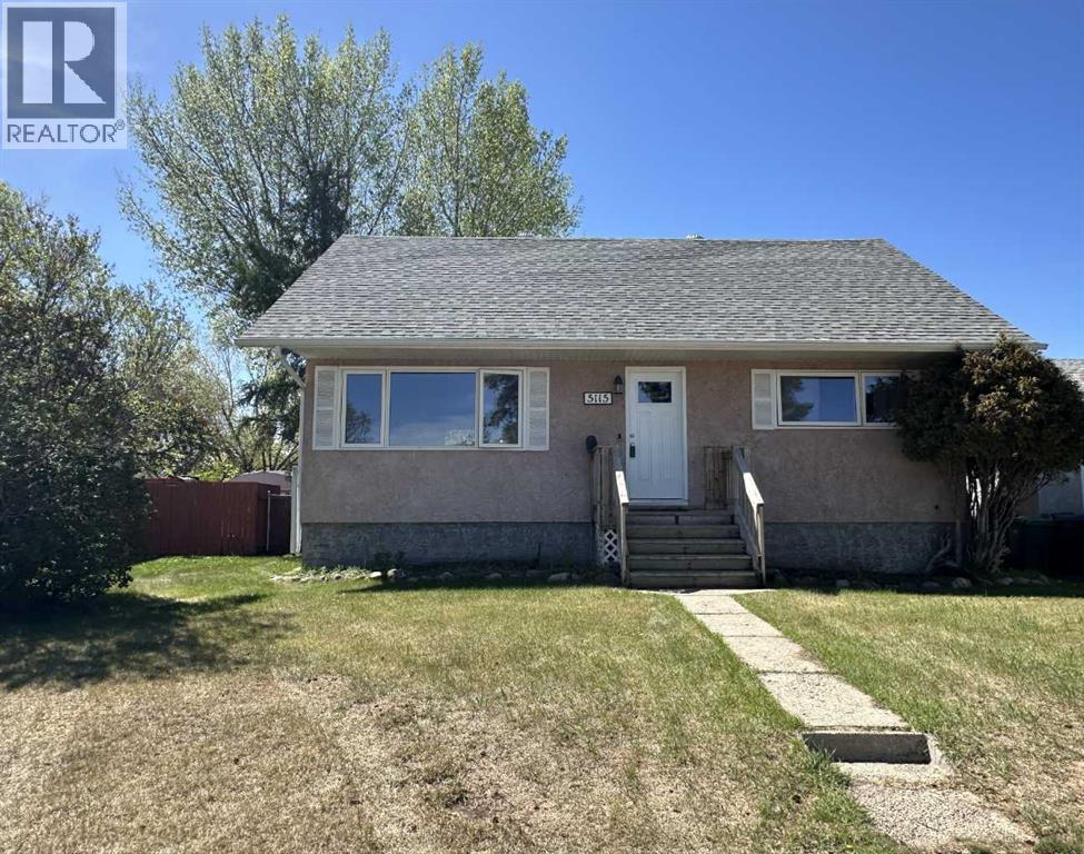5115 61 Avenue Property Photo 1