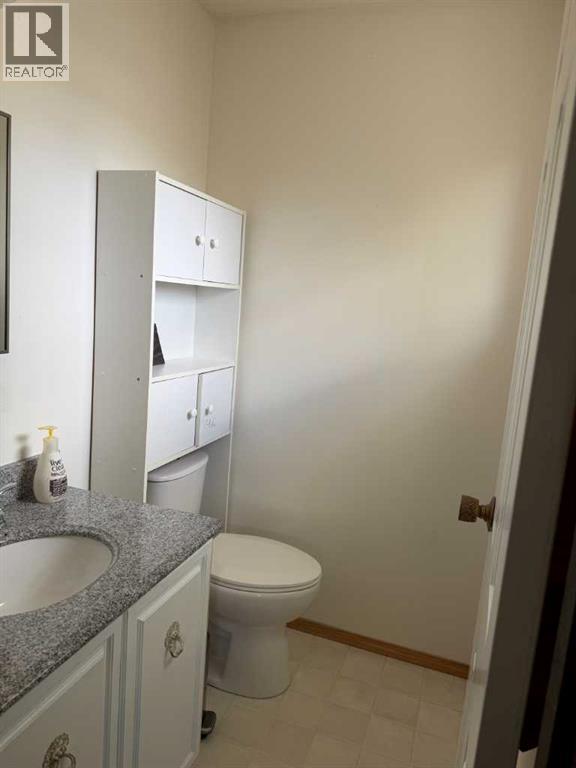 5311 50 Avenue Property Photo 8