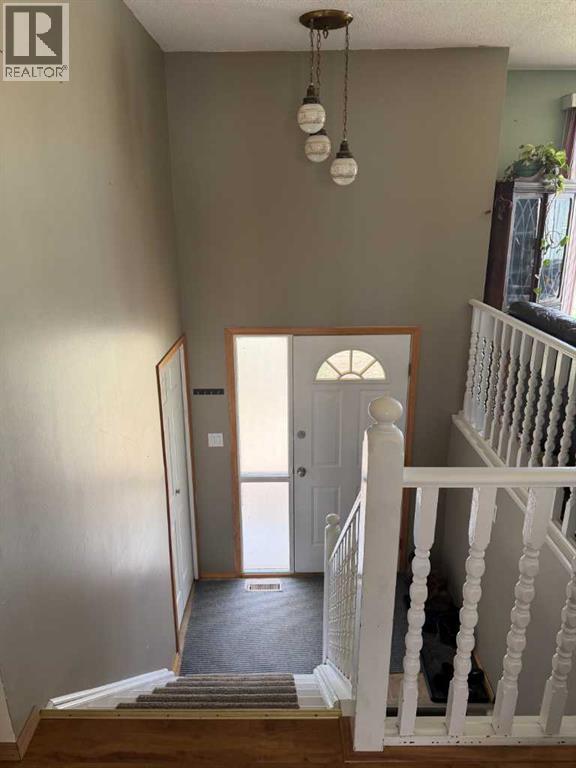 5311 50 Avenue Property Photo 11