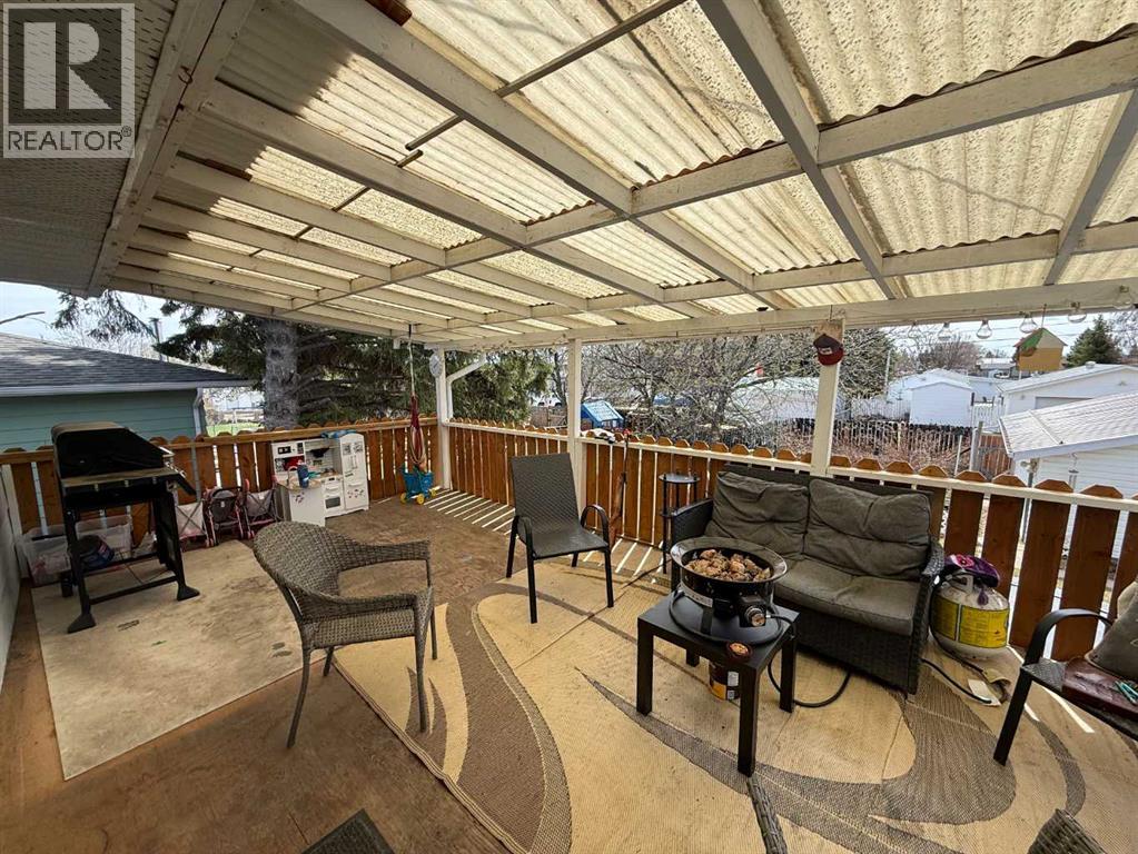 5311 50 Avenue Property Photo 20