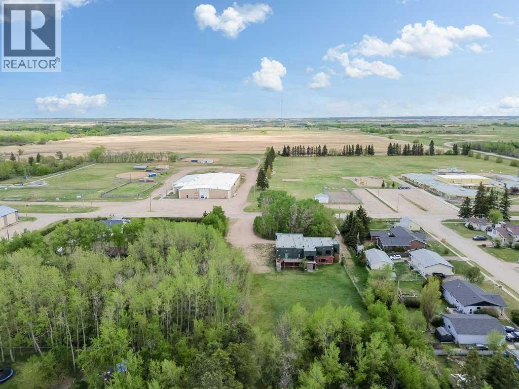 1810 25 Avenue Property Photo 5