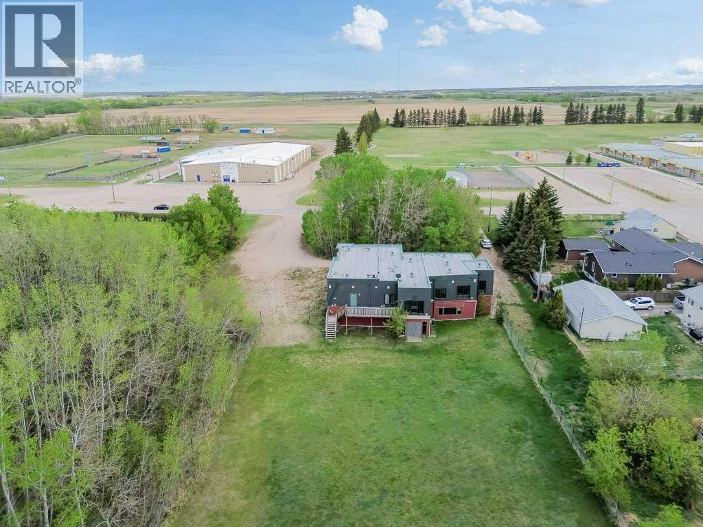 1810 25 Avenue Property Photo 8
