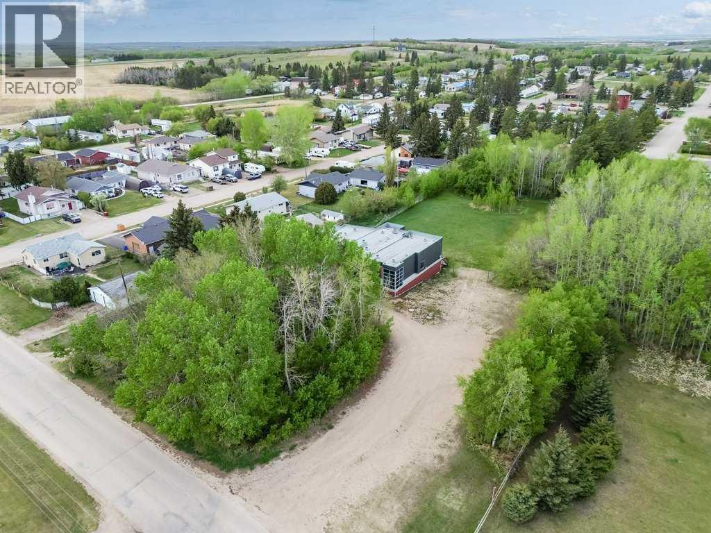 1810 25 Avenue Property Photo 12