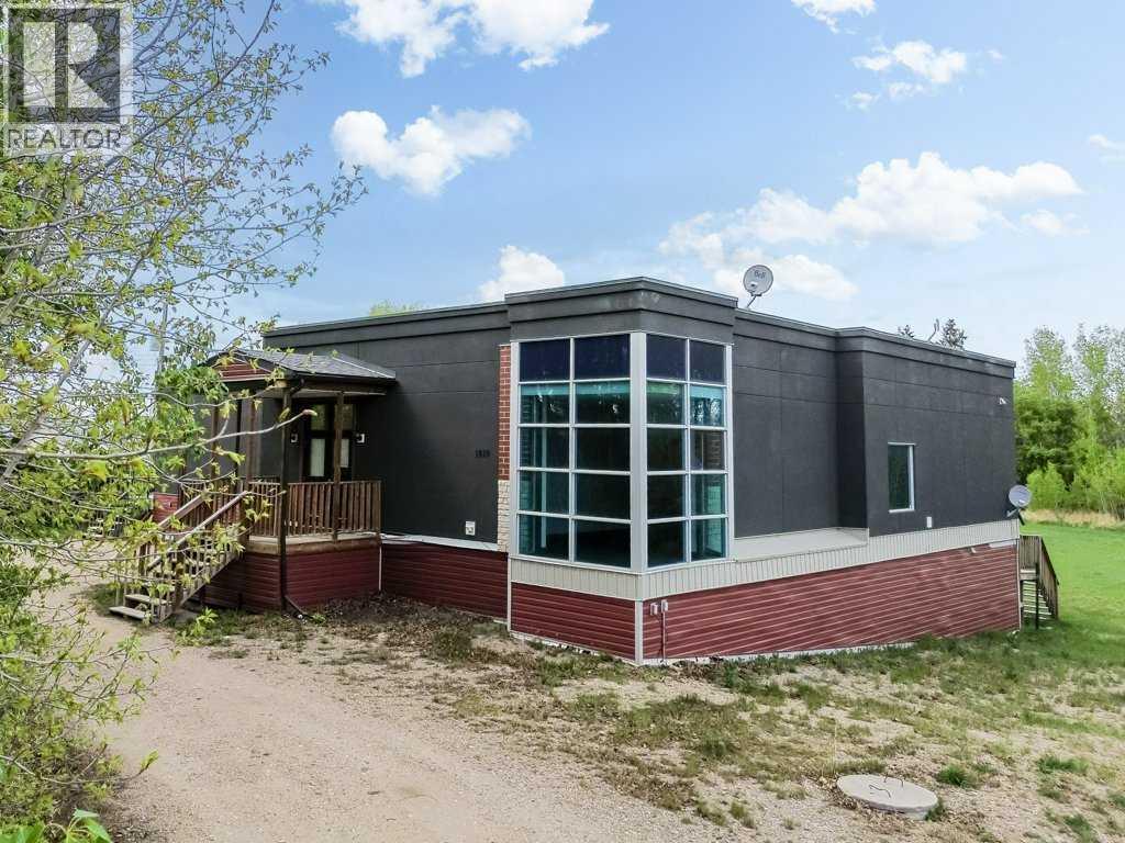 1810 25 Avenue Property Photo 18