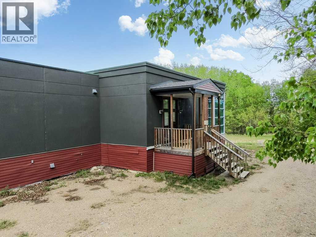 1810 25 Avenue Property Photo 20