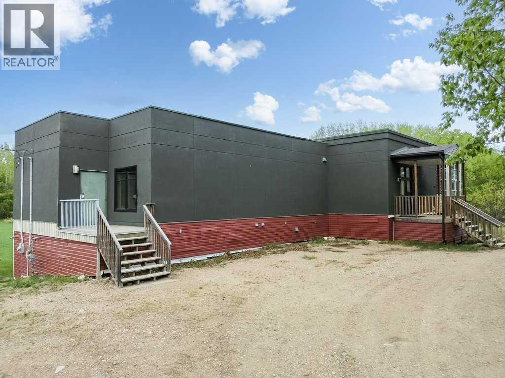 1810 25 Avenue Property Photo 21