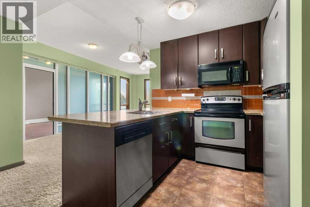 1810 25 Avenue Property Photo 25