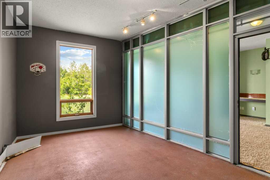 1810 25 Avenue Property Photo 28
