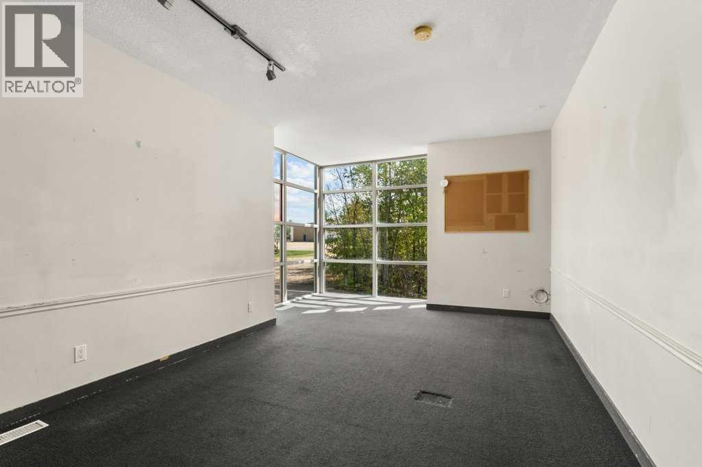 1810 25 Avenue Property Photo 38
