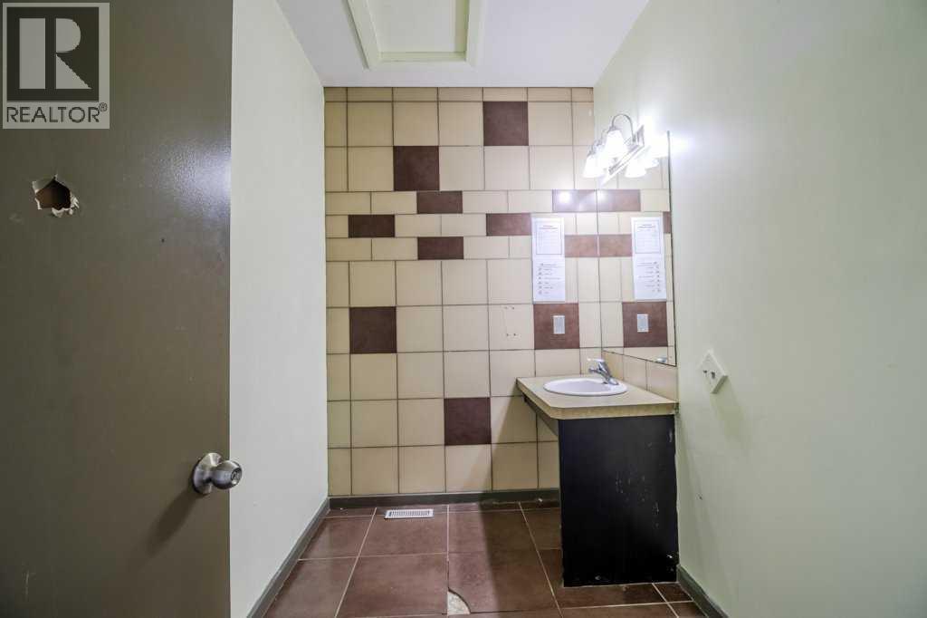 1810 25 Avenue Property Photo 41