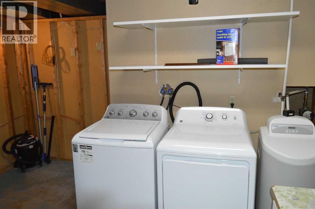 4826 58 Street Property Photo 10