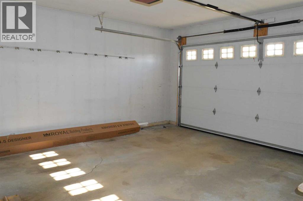 4826 58 Street Property Photo 14