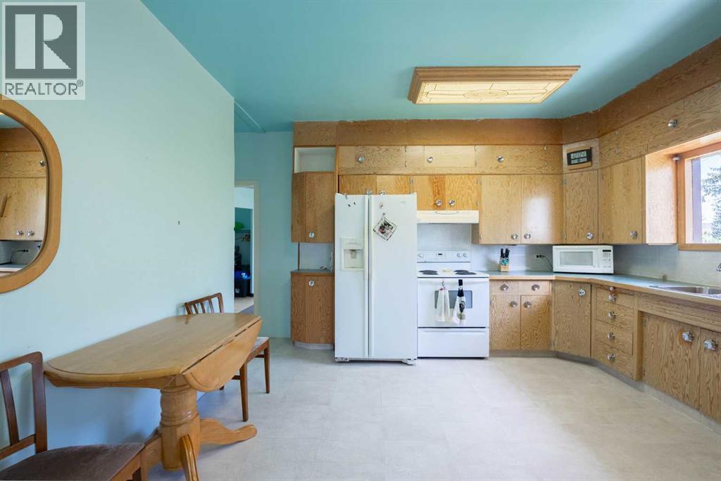 5 4 Street Property Photo 7