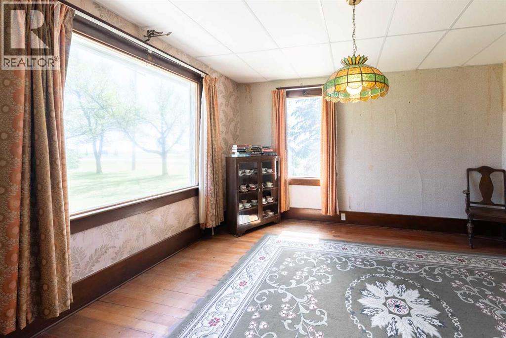 5 4 Street Property Photo 12