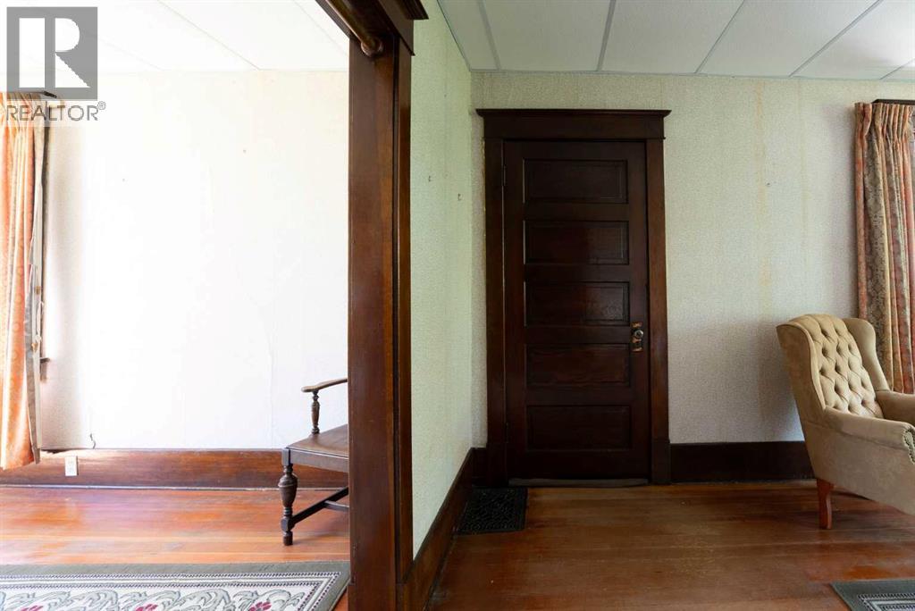 5 4 Street Property Photo 13