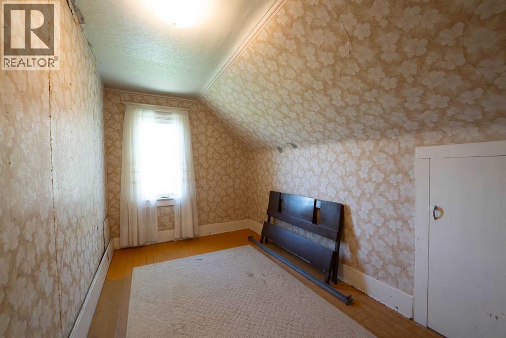 5 4 Street Property Photo 27
