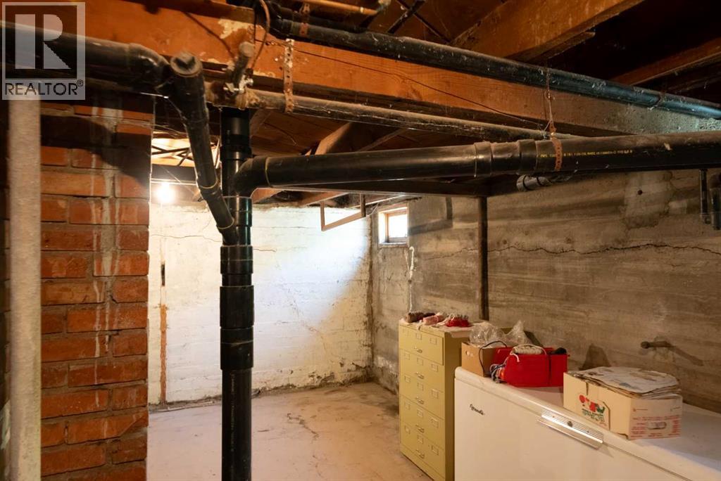 5 4 Street Property Photo 29
