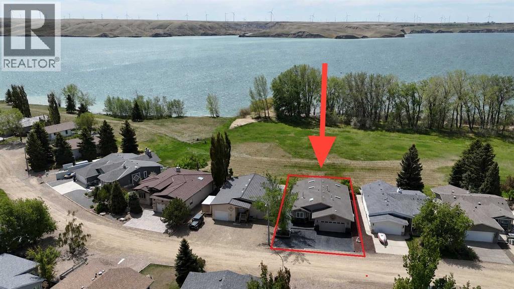 654 Lakeside Drive Property Photo 1