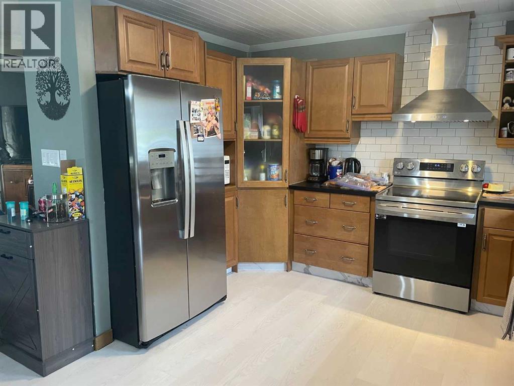 10304 117 Street Property Photo 2