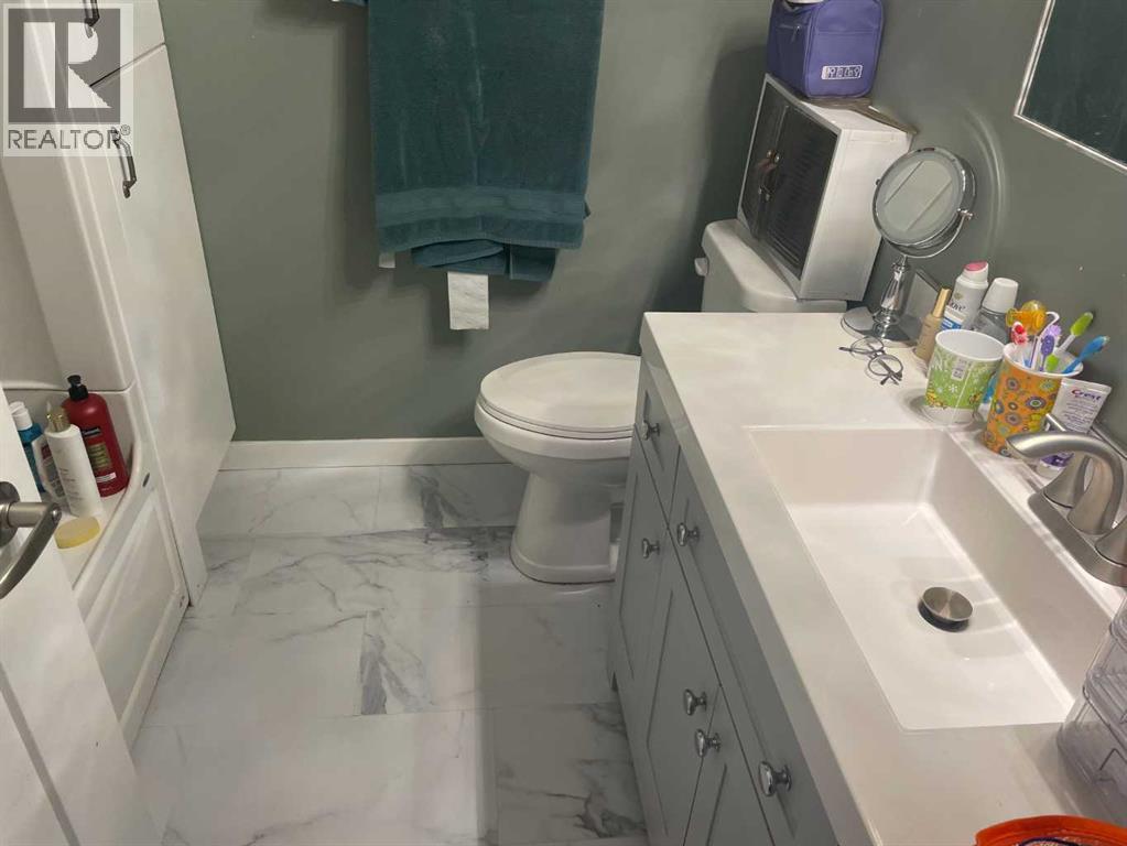 10304 117 Street Property Photo 6