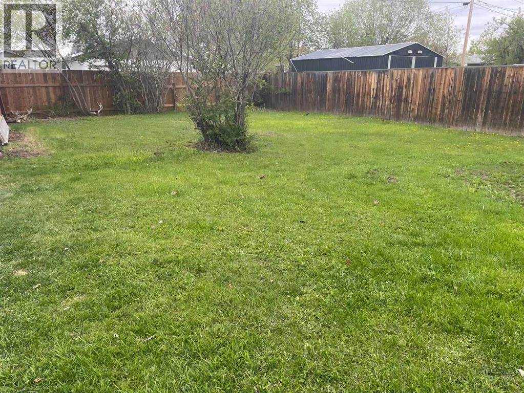 10304 117 Street Property Photo 14